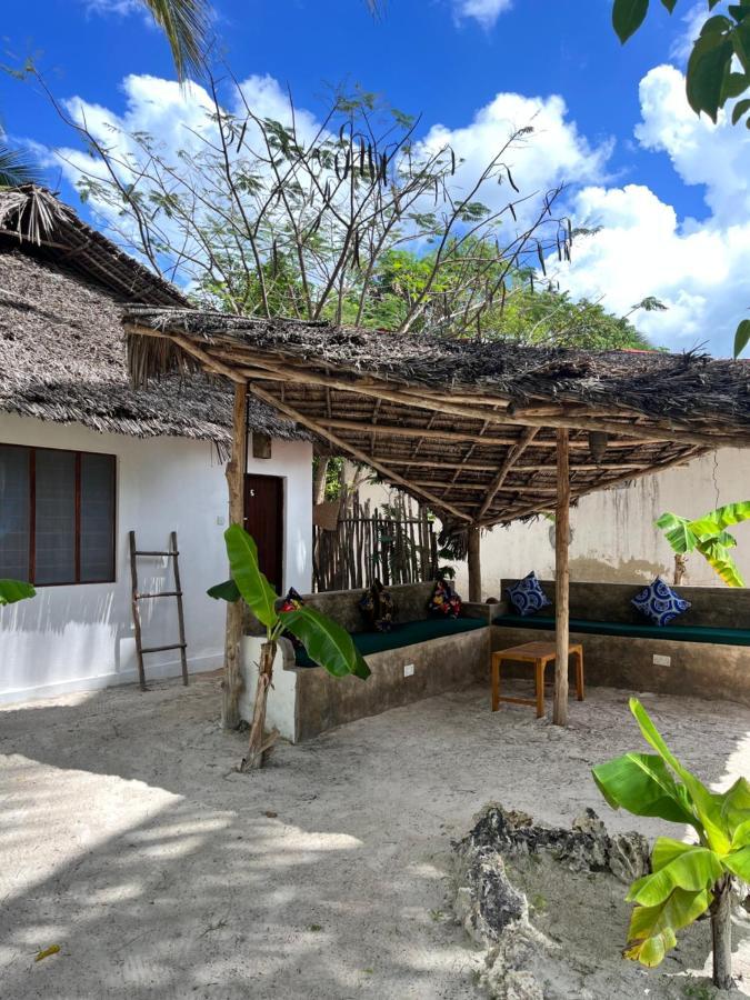 Karanga Bungalows Michamvi Kae Room photo